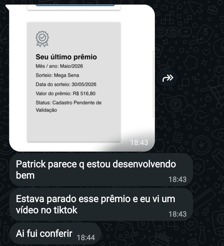 Print de mensagem no WhatsApp de uma cliente comentando sobre um resultado de abundância inesperado